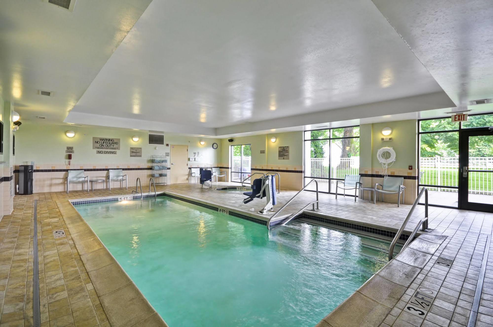 Springhill Suites Lexington Near The University Of Kentucky Kültér fotó