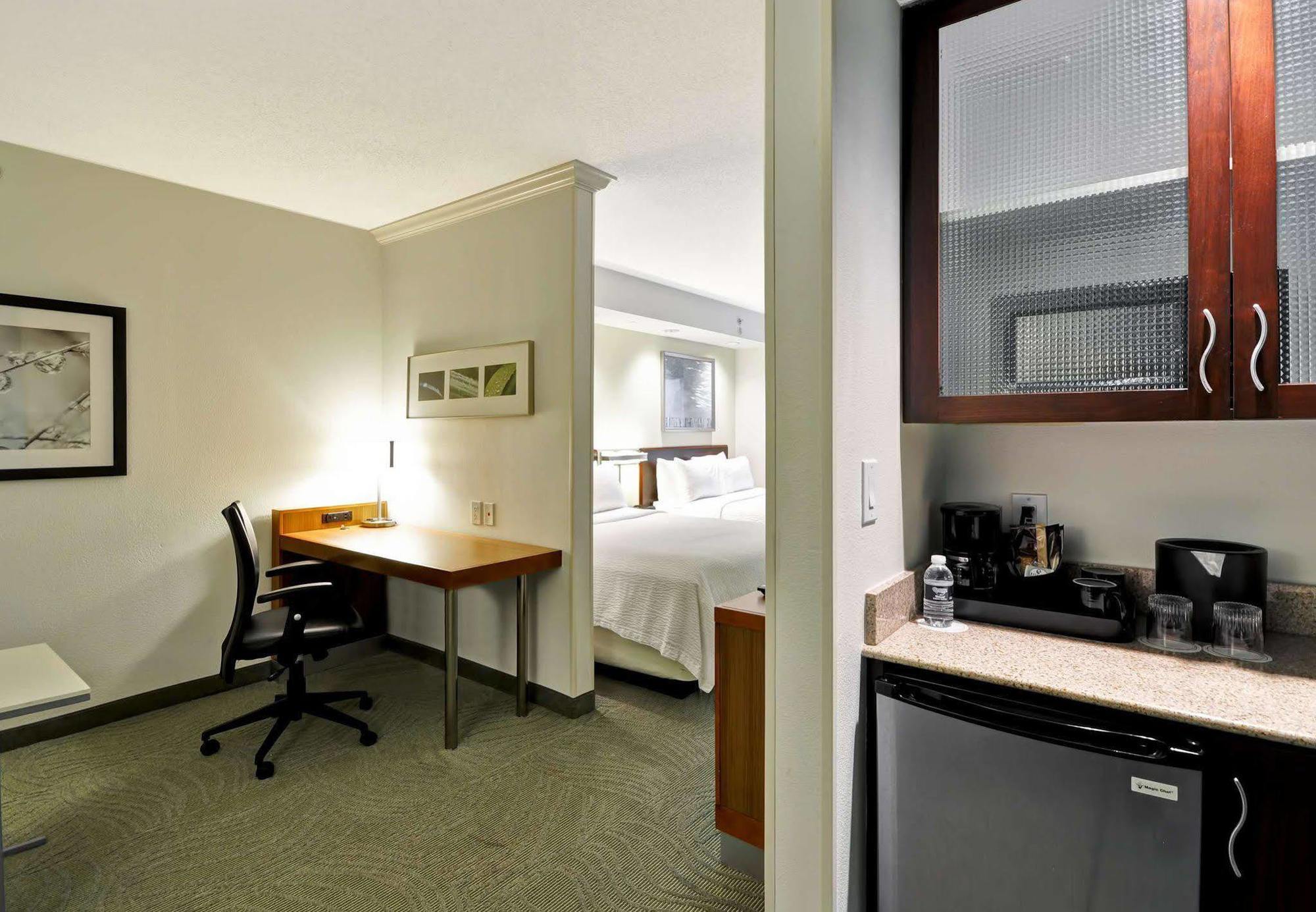 Springhill Suites Lexington Near The University Of Kentucky Kültér fotó
