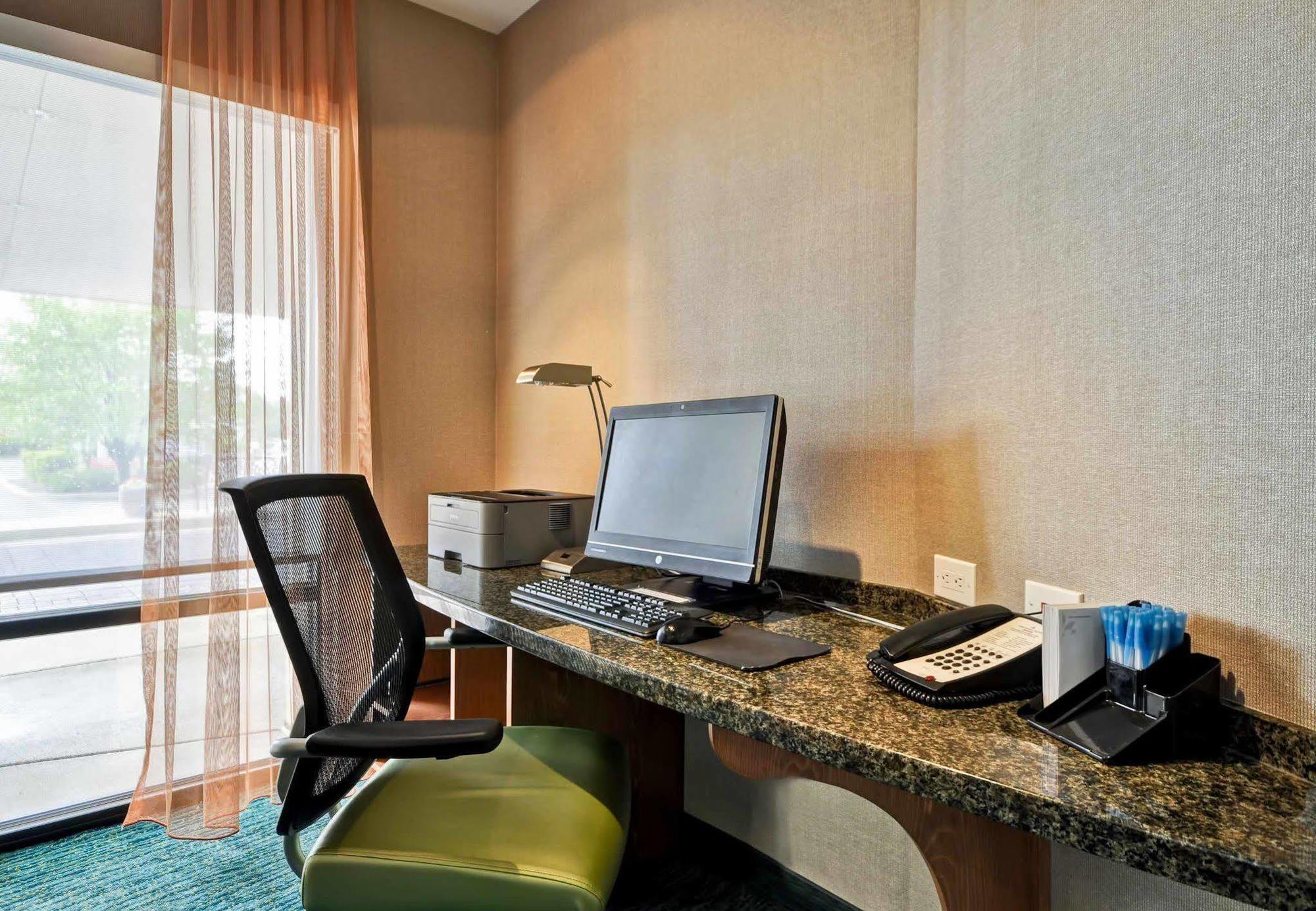 Springhill Suites Lexington Near The University Of Kentucky Kültér fotó